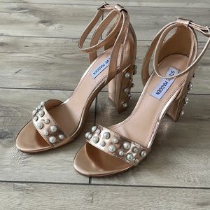 STEVE MADDEN Pearl Block Heel Sandals Size 8